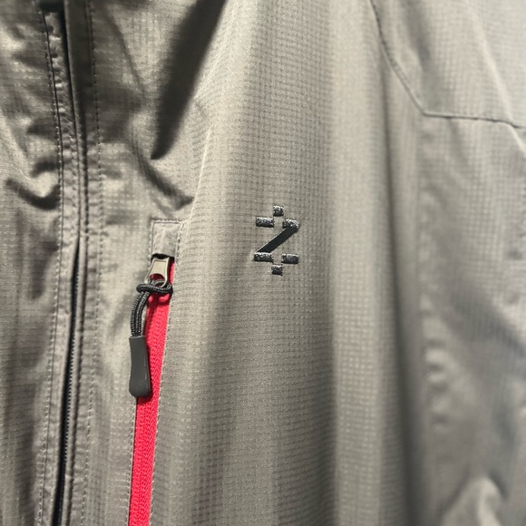 Men’s IZOD Reversible Vest. 2XL - Picture 2 of 5